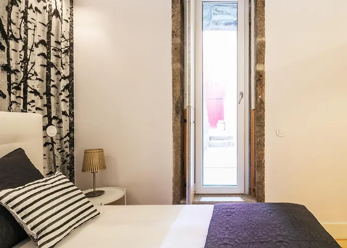 Charming T2 By Indulge Porto Flats