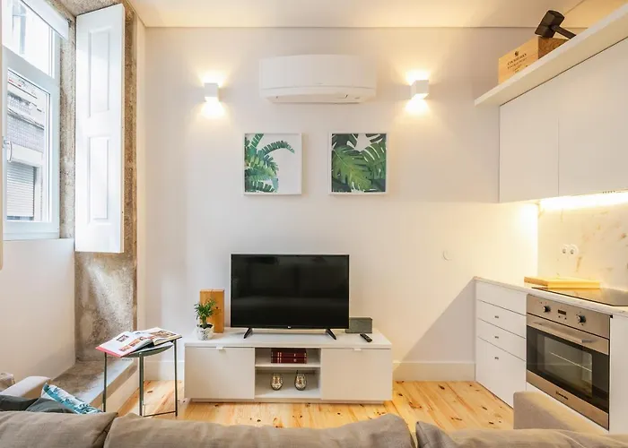 Charming T2 By Indulge Porto Flats
